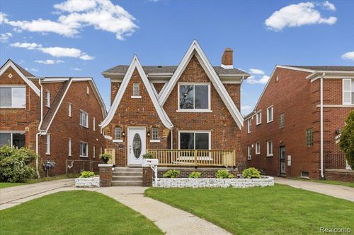 18073 Northlawn St, Detroit, MI, 48221-2513 | Card Image