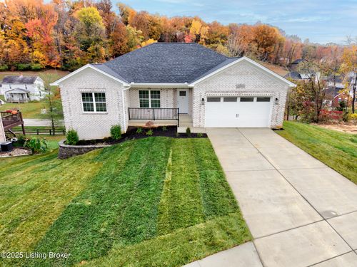 4406 Stone Wynde Dr, Louisville, KY, 40272-2792 | Card Image