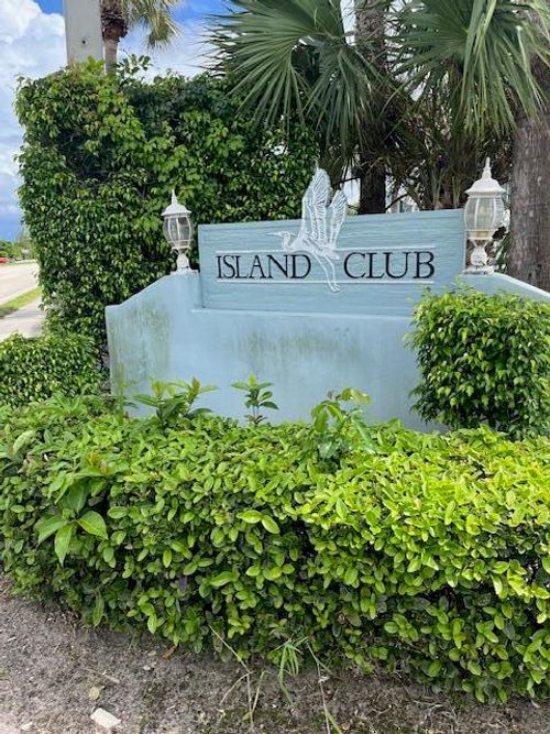 3841 Island Club Cir E, Lake Worth, FL, 33462-2184 | Card Image
