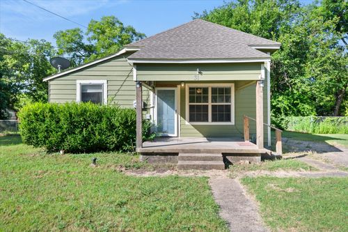 318 Mckenzie St, Waxahachie, TX, 75165-2629 | Card Image