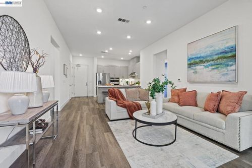108-45258 Tom Blalock St, Fremont, CA, 94539-8391 | Card Image