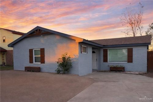 2132 Gull Ave, McAllen, TX, 78504-3925 | Card Image