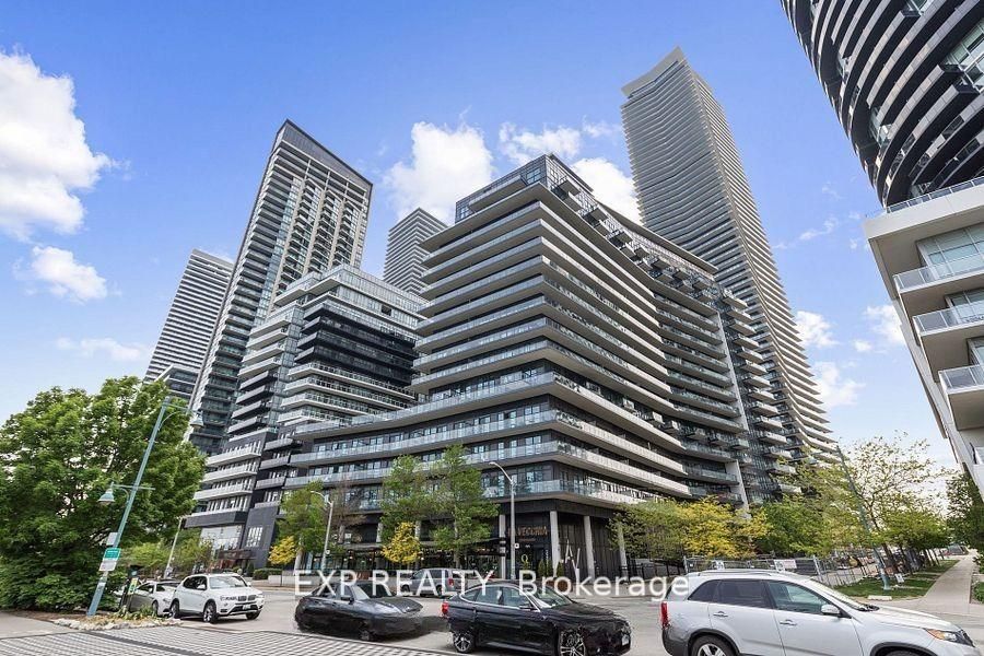 Residential in Toronto W06