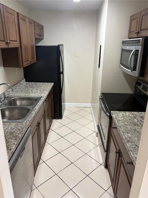 b-1153 Lake Victoria Dr, West Palm Beach, FL, 33411-3267 | Card Image