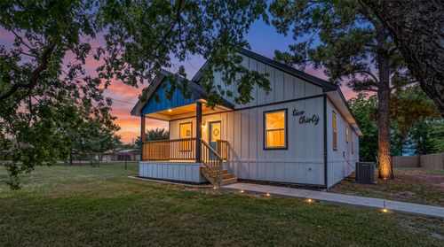 230 Rs County Road 1530, East Tawakoni, TX, 75472-6194 | Card Image