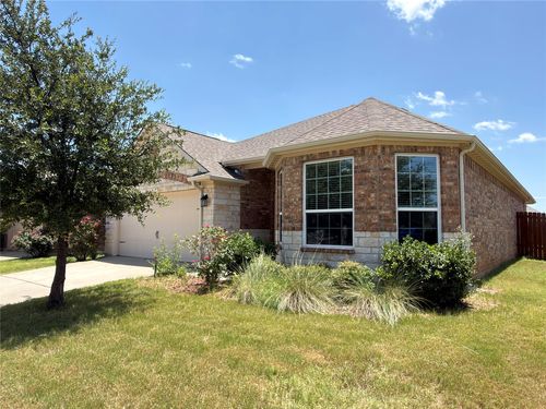 433 Winchester Dr, Celina, TX, 75009-4662 | Card Image