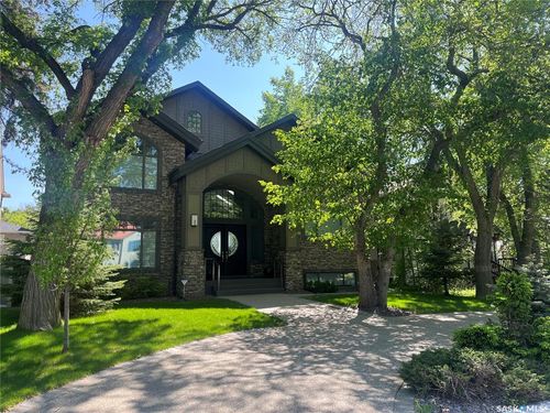 2727 Mccallum Ave, Regina, SK, S4S0P8 | Card Image