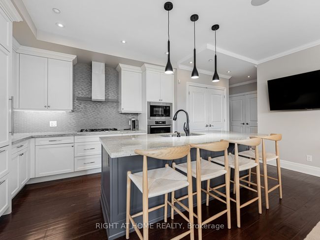204 - 1 Rainsford Rd, Condo with 3 bedrooms, 2 bathrooms and 1 parking in Toronto ON | Image 29