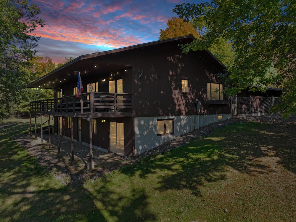 8th Ave, Clayton, WI 54004