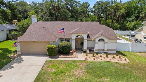 2739 Horseshoe Dr, PLANT CITY, FL, 33566-6752 | Card Image