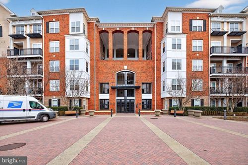 151-501 Hungerford Dr, ROCKVILLE, MD, 20850-5156 | Card Image