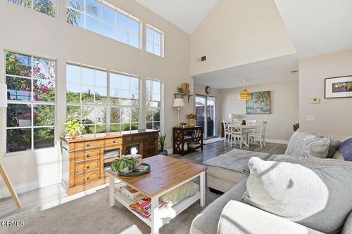 9813 Sweetwater Ln, Ventura, CA, 93004-2883 | Card Image