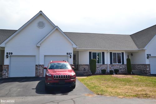 927 Lighthouse Dr, Marysville, MI, 48040-2064 | Card Image