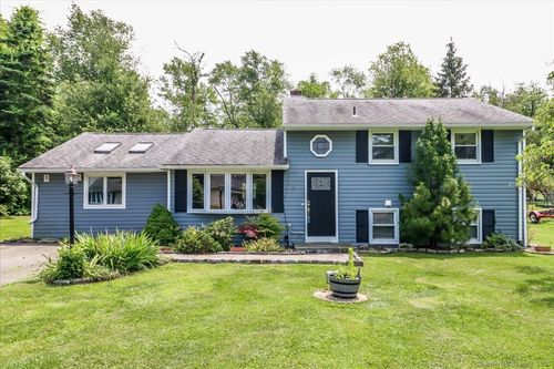 22 Woodview Dr, Brookfield, CT, 06804-1924 | Card Image