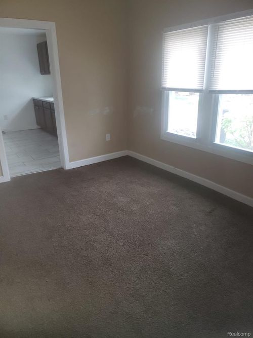 15626 Thatcher St, Detroit, MI, 48235-3124 | Card Image