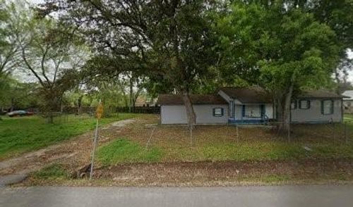2106 Travis St, West Orange, TX, 77630-6956 | Card Image
