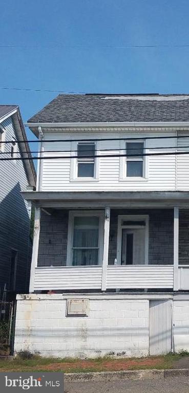 Broad St, Williamstown, PA 17098