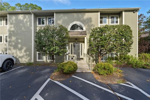 apt-211-400 New River Rd, Manville, RI, 02838-1811 | Card Image