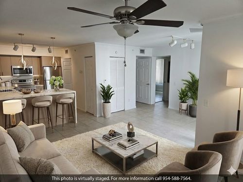 207-207 Villa Cir, Boynton Beach, FL, 33435-8905 | Card Image