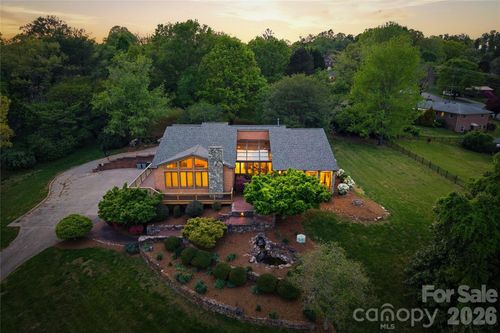 213 Hospital Ave Ne, Lenoir, NC, 28645-4417 | Card Image