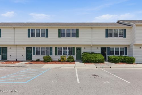 11 Pirates Cove Dr, Swansboro, NC, 28584-8362 | Card Image