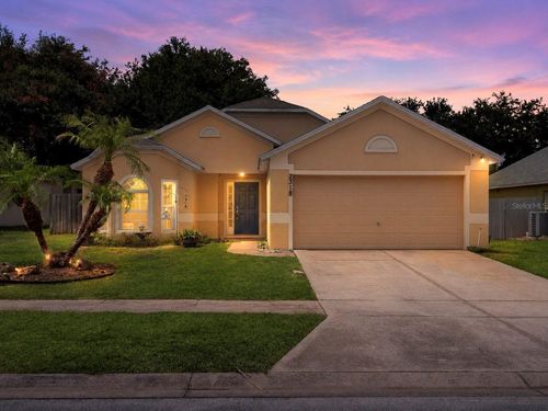 2318 Barons Ct, TAVARES, FL, 32778-5747 | Card Image