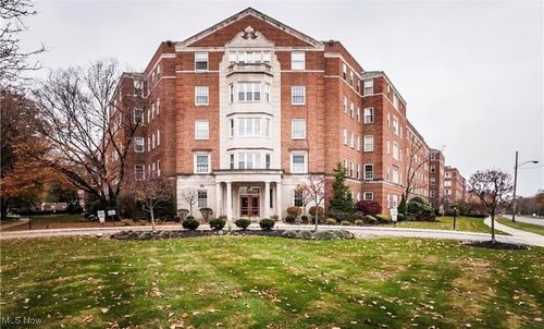 112-13800 Fairhill Road, Shaker Heights, OH, 44120 | Card Image
