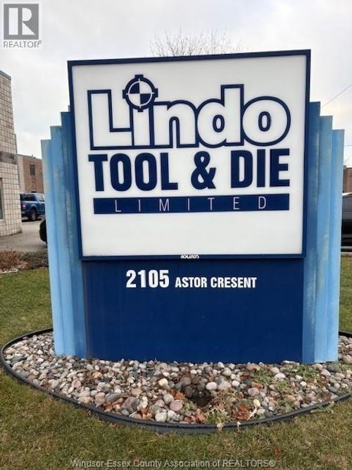 2105 Astor Cres, Oldcastle, ON, N0R1L0 | Card Image