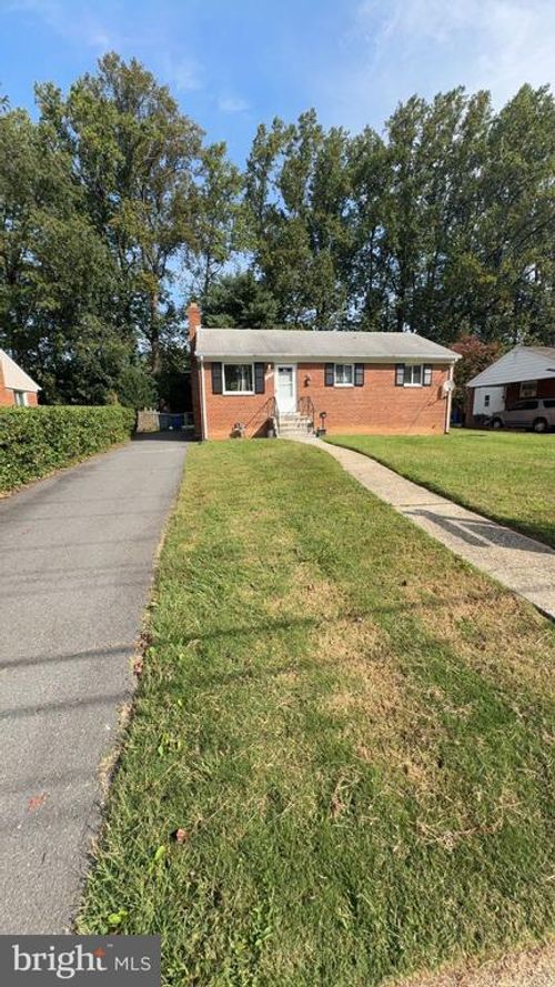 7424 Marc Dr, FALLS CHURCH, VA, 22042-3645 | Card Image