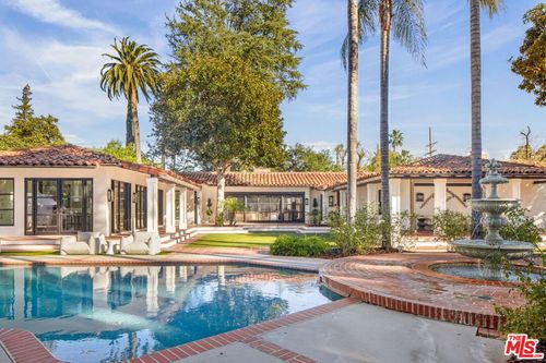 18625 Wells Dr, Tarzana, CA, 91356-4105 | Card Image