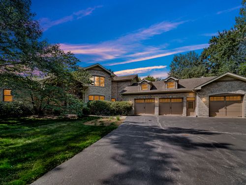 105 South Rd, Fox River Grove, IL, 60021-1919 | Card Image