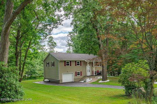 4 Mystic Dr, Mountain Top, PA, 18707-2224 | Card Image