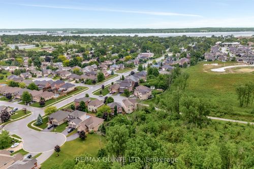 10 Meagher Pl, Belleville, ON, K8P0C1 | Card Image