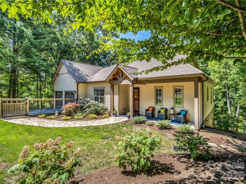122 Cisco Rd, Asheville, NC, 28805-1311 | Card Image