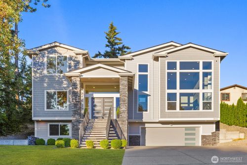35112 26th Ave S, Federal Way, WA, 98003-7196 | Card Image