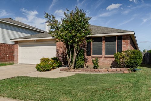 1617 Sierra Meadow Ln, Justin, TX, 76247-6794 | Card Image