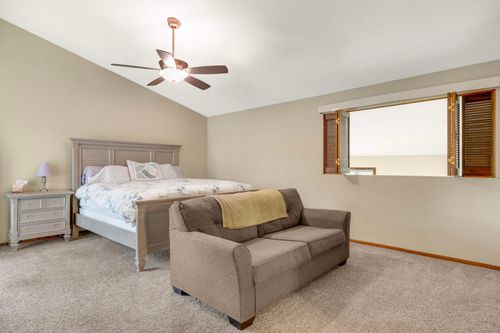 6701 W 82nd St, Bloomington, MN, 55438-1265 | Card Image