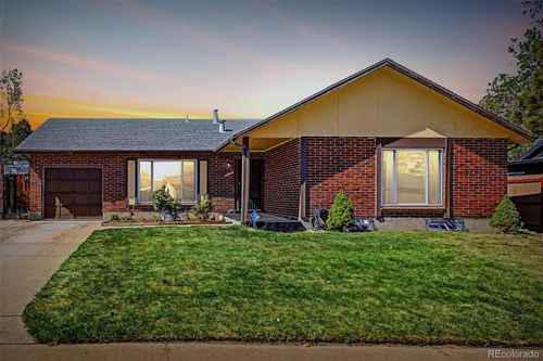 5009 Uvalda St, Denver, CO, 80239-4353 | Card Image