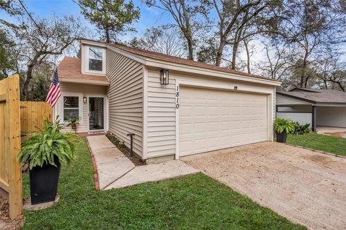 1810 N Red Cedar Cir, The Woodlands, TX, 77380-1795 | Card Image