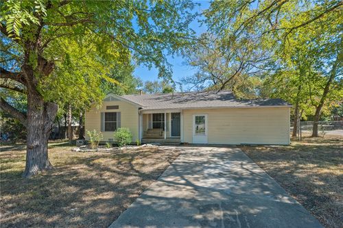 601 North Ave E, Bryan, TX, 77801-3438 | Card Image
