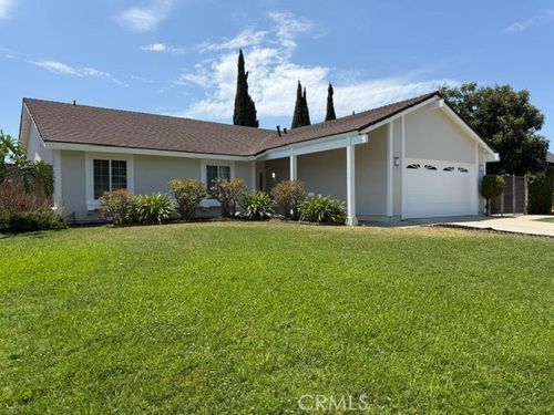 632 Heather Ave, Placentia, CA, 92870-3228 | Card Image