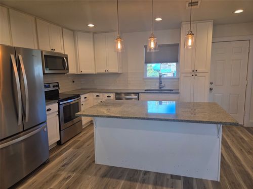 482 Trout St, Rockwall, TX, 75032-6329 | Card Image