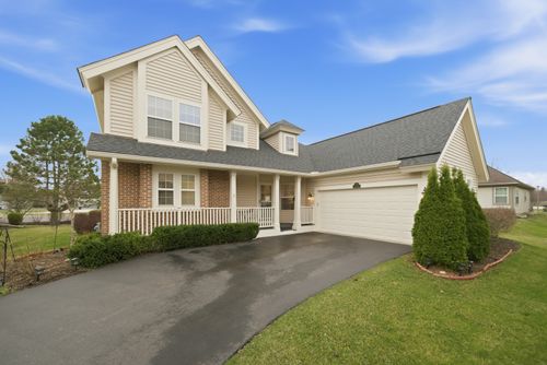 490 Beckett Crossing Dr, Mundelein, IL, 60060-2684 | Card Image