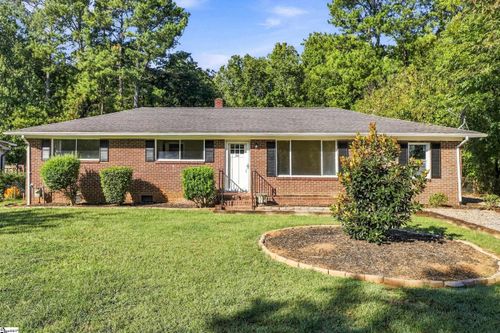 15 Knox St, Greenville, SC, 29605-3238 | Card Image
