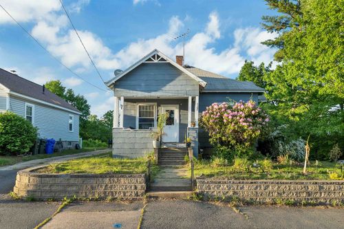 315 Mast Rd, Manchester, NH, 03102-3813 | Card Image