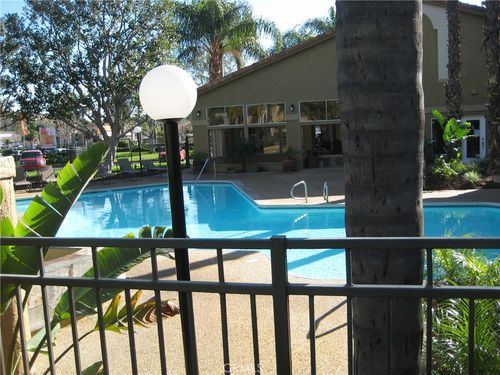 2085 Highpointe Dr, Corona, CA, 92879-5956 | Card Image