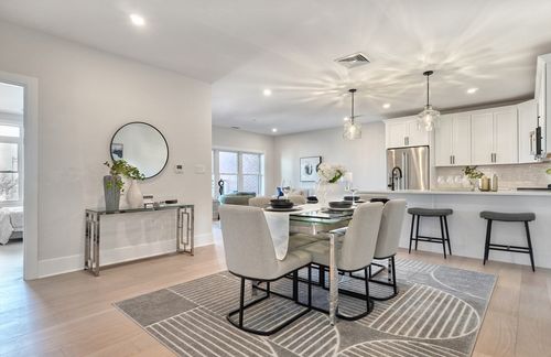 apt-310-62 Foundry St, Wakefield, MA, 01880-3270 | Card Image