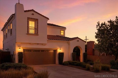 1302 Lorna Ave, El Cajon, CA, 92020-7570 | Card Image