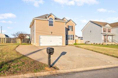 1354 Loren Cir, House other with 4 bedrooms, 3 bathrooms and 2 parking in Clarksville TN | Image 2