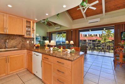 G407 - 3543 Lower Honoapiilani Rd, Condo with 2 bedrooms, 2 bathrooms and null parking in Lahaina HI | Image 2